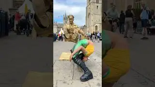 LEVITATING GoldMan STATUE BendBot 100 MILLION Views! Is It A Robot!? ​@silvermanstatueofficial