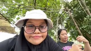 Nunggui siti gajah makan 🐘