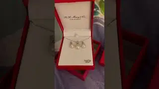 Christmas 2022 gift giving! Pearl jewelry set for myself! 😘