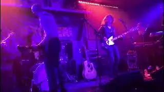 Two Weeks In Nashville // Money Maker (Live at Off The Record, Manchester 2019)