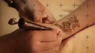 Simple henna Persian artistic design