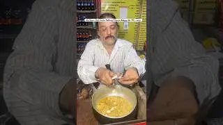 65 years old uncle selling Cheese Maggi Rs 70 only #cheese #maggi #shortsfeed #indianfood #foodies