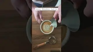 Lazy Monday Latte Art - Brazilian Santos! #coffee #barista #latteart #latte #butfirstcoffee