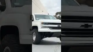 Scope this long travel 2018 Silverado 1500 Build 👀 #Prerunner #DirtKing #chevysilverado