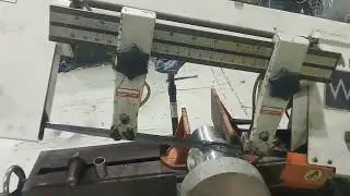 Hack saw cutting machine