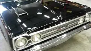plymouth gtx 67 440 idling in my boatstorage