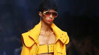 Versus | Spring Summer 2017 Full Fashion Show | Exclusive