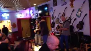 Mike Babb sings Rat in My House