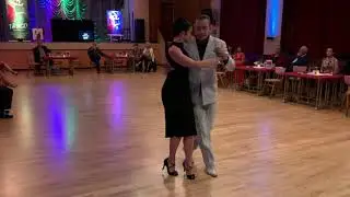 Luis Rodriguez & Elizabeth Knock, Rie Payaso - Juan D'Arienzo
