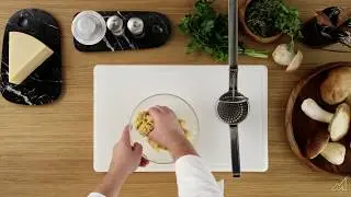 Passatelli asciutti con funghi ed erbette