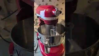 Professional 600&trade; Series 6 Quart Bowl-Lift Stand Mixer - Empire Red | KP26M