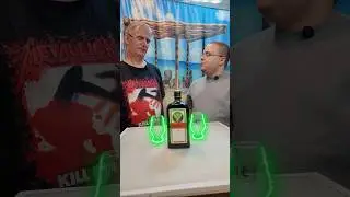 Дегустация J&auml;germeister. Сдаст ли Чаки зачёт ?