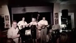 Sara Dee & The Foxhunters - Fool I Am