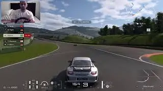 Volante no GT7 batendo records dos amigos 😎