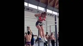 Calisthenics Girl Enters The Gym 🐐
