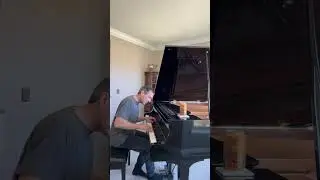 Improv jamming some Bob Marley (I Shot The Sheriff)
