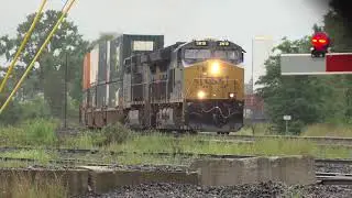 Amtrak Speeds Past CSX Freight Train! 2 Fast Big 2 Mile Long CSX Trains! CSX Train In The Rain!