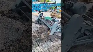 land crushing machine#crazymachine #crushingmachine #farming #construction #youtubeshorts #machine