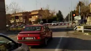 Littorina Ferrara-Codigoro (Ferrovie Emilia Romagna). Passaggio a livello via G. Fabbri (Ferrara).