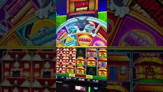 the huff n puff bonus round nobody expects #slots #casino #surprise
