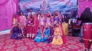 Jhamakra Dance ki Girls ..
