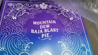 Mountain Dew Baja Blast Pie Taco Bell review 
