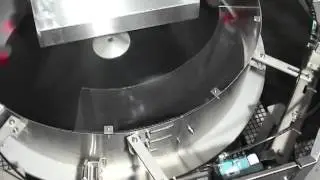 DEL Side Belt Overcapper w/ Rotary Cap Feeder