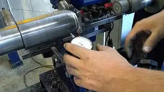 Relógio comparador e torno de repuxo - batimento do molde