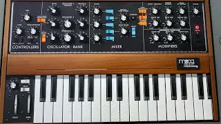 &ldquo;Frozen Undoing&rdquo; - Minimoog Model D app + V-Synth + Kronos