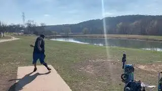 Brazos East Disc Golf(forehand lake shot)
