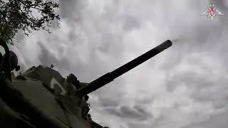 Russian Army showcased 2S9 NONA-SVK - a 120-mm Self-propelled Mortar System in Action