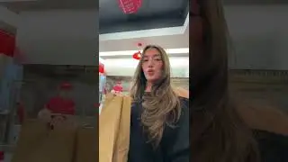 Пробую новый набор из салата в лаваше от @fiveguys_uk и @coca-cola🥬ad