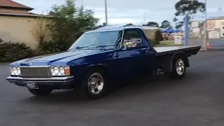 Classic Cars leaving Classic Car Meet