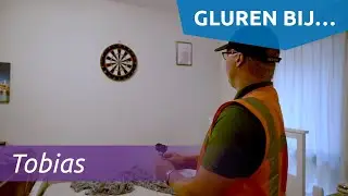 Tobias | Gluren bij de buren