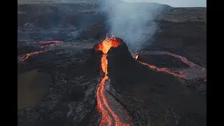 Into the crater of the Icelandic Volcano. With the DJI FPV drone