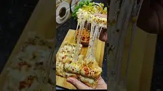 Chili Cheese Garlic Bread - The Ultimate Comfort Food | Homemade Chilli Oil Recipe 