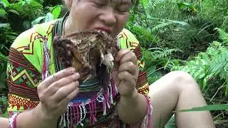 Primitive Life - Cooking chicken thighs meet forest people - green forest life