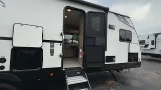 BRAND NEW 2025 Dutchmen Kodiak Ultimate 2900FKSP / *FRONT KITCHEN WITH REAR PATIO*