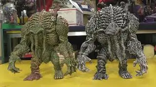 Mondo Black and White Man Thing Vinyl Figure Statue Unboxing & Review! SDCC Exclusive!
