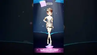 Соревнование стилей игры в эффектном наряде