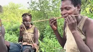 Discover African hunters wonderfull traditional hunting skills for survival in the bush