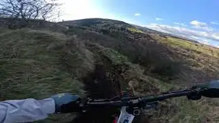 3 minutes of below average mountain bike content 🤣