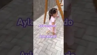 Ayla cantando