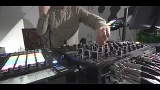 HOW I PLAY: Model 15 Synth app, DJM V10, DJS-1000, & TORAIZ SP-16.