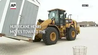 Hurricane Henri moves toward the US Northeast