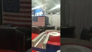 Giant Finishing Vibratory Polishing Equipment Display