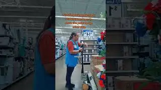Using pallet jack#iworkatwalmart#retailhumor#shortvideo#viral#workhumor#funny#fyp#palletjack