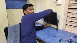 EBCO Single ARM Monitor fixing