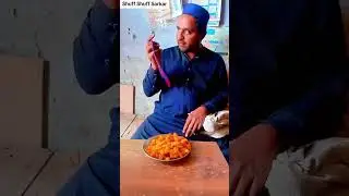 Funny Boy Ne Peer Ban Kar Dam Kia &ndash; Chips Ki Khali Plate Full 😱😂 #saraikiclip