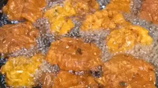 Piyaje /Pakora /Chop/পাকোড়া /পিয়াজি /চপ |  MAA FOOD BLAGGER YouTubem.youtube.com &rsaquo; playlist